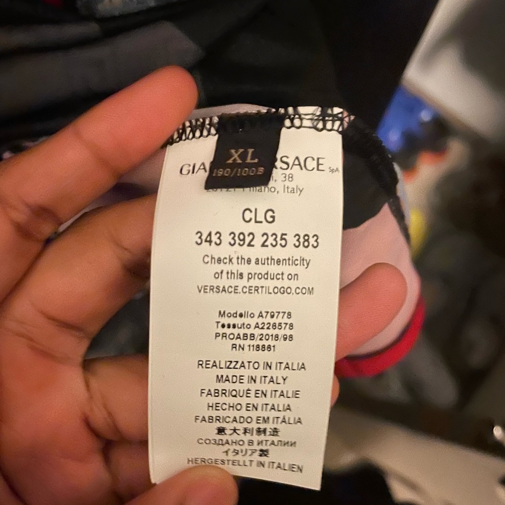 Versace 2018 Logo Soccer Jersey Shirt - Picture 3 of 4